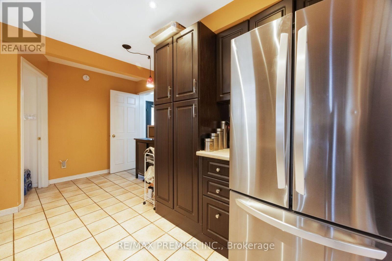 45 Rosebud Avenue, Brampton, Ontario  L6X 2W4 - Photo 17 - W14103450