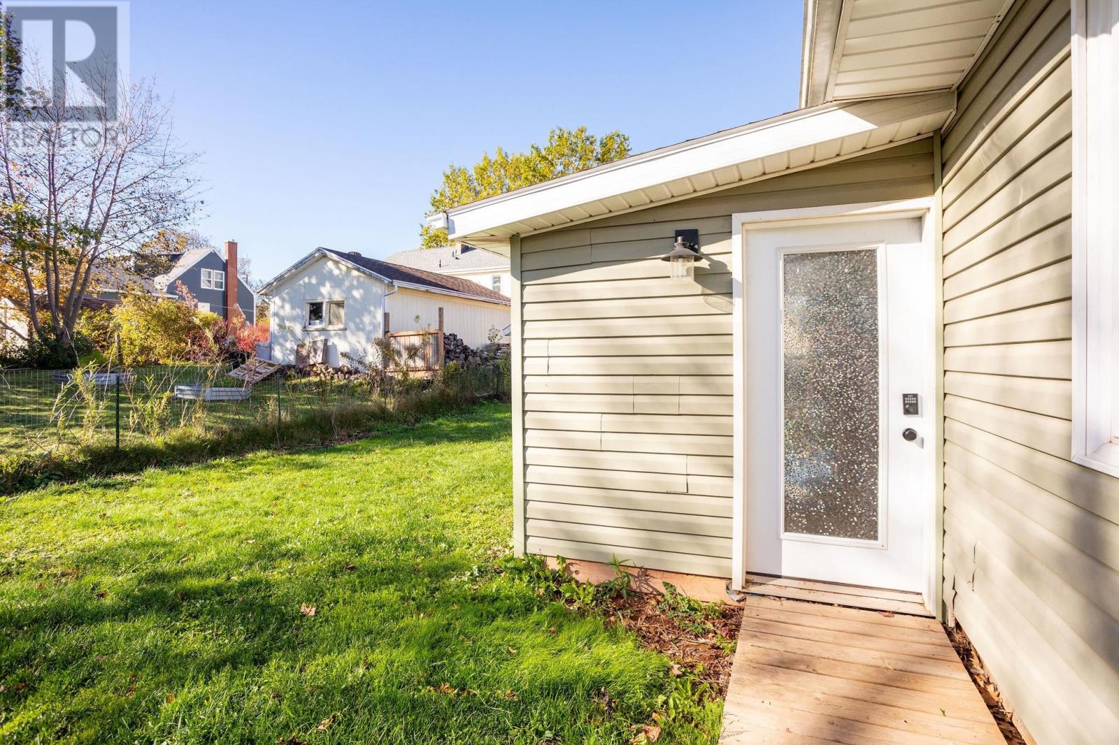 17 Beasley Avenue, Charlottetown, Prince Edward Island C1A 5Z3 - Photo 41 - 202626352