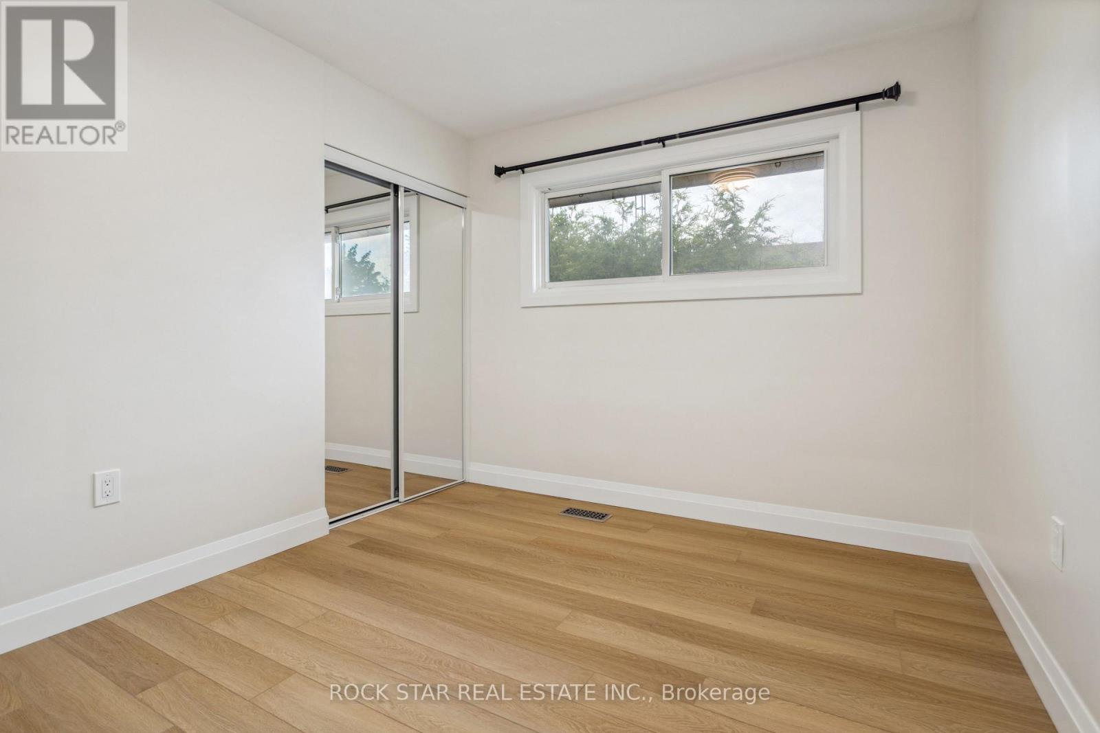 Main - 121 Toby Crescent, Hamilton, Ontario  L8T 2N9 - Photo 15 - X14103426