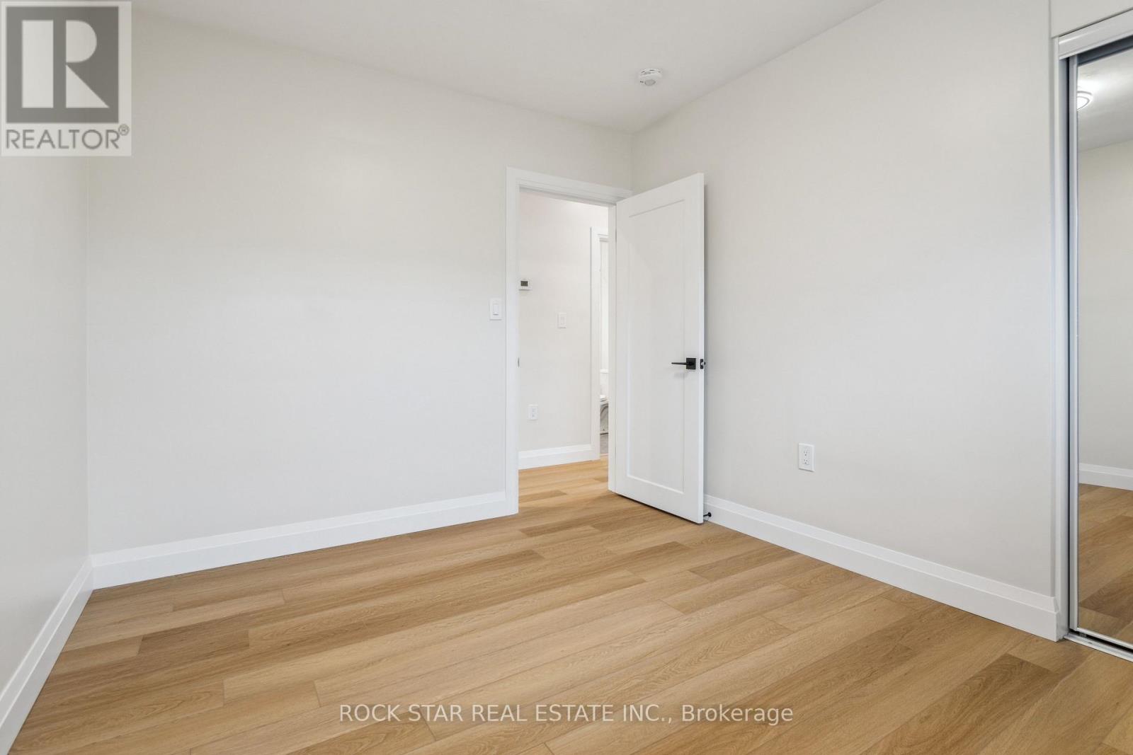Main - 121 Toby Crescent, Hamilton, Ontario  L8T 2N9 - Photo 16 - X14103426