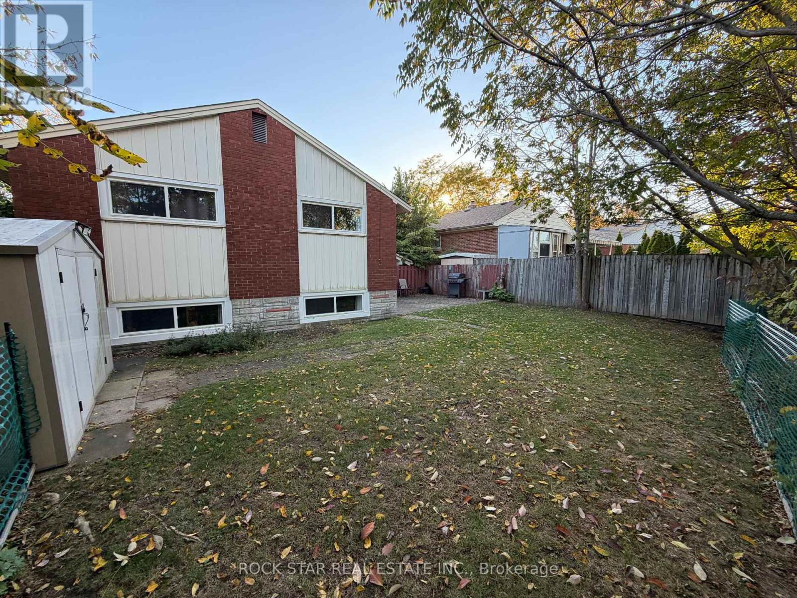 Main - 121 Toby Crescent, Hamilton, Ontario  L8T 2N9 - Photo 23 - X14103426