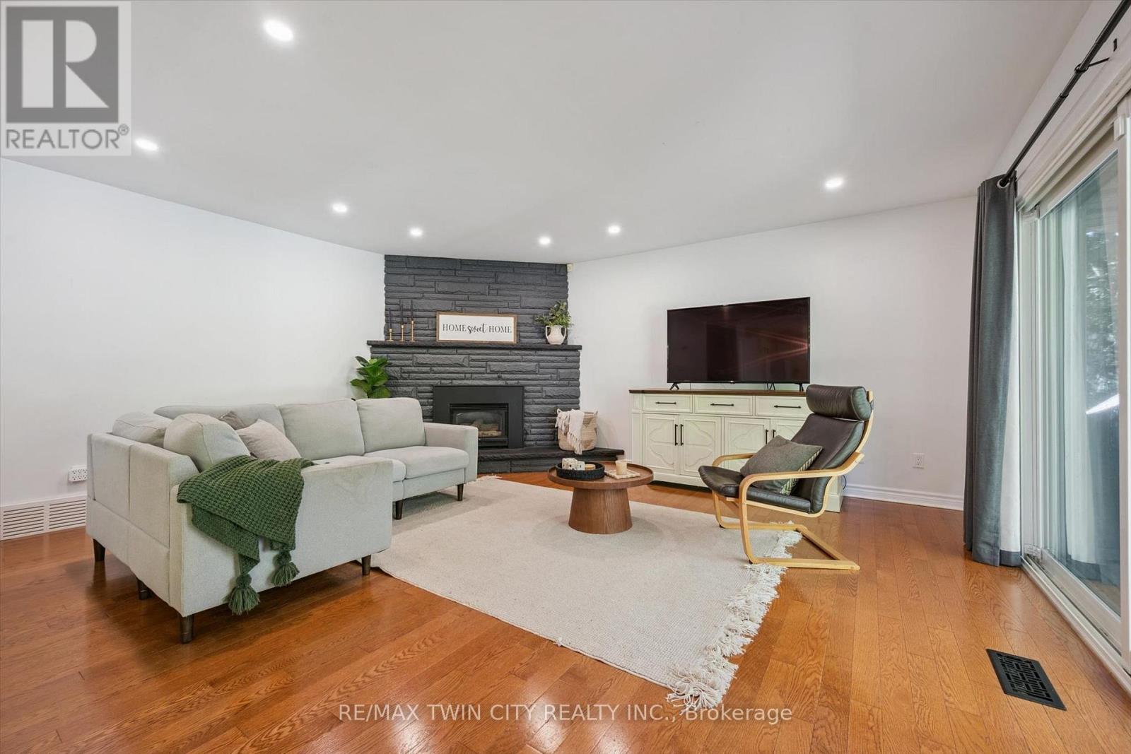51 Cayley Court, Kitchener, Ontario  N2G 4N8 - Photo 12 - X14103452