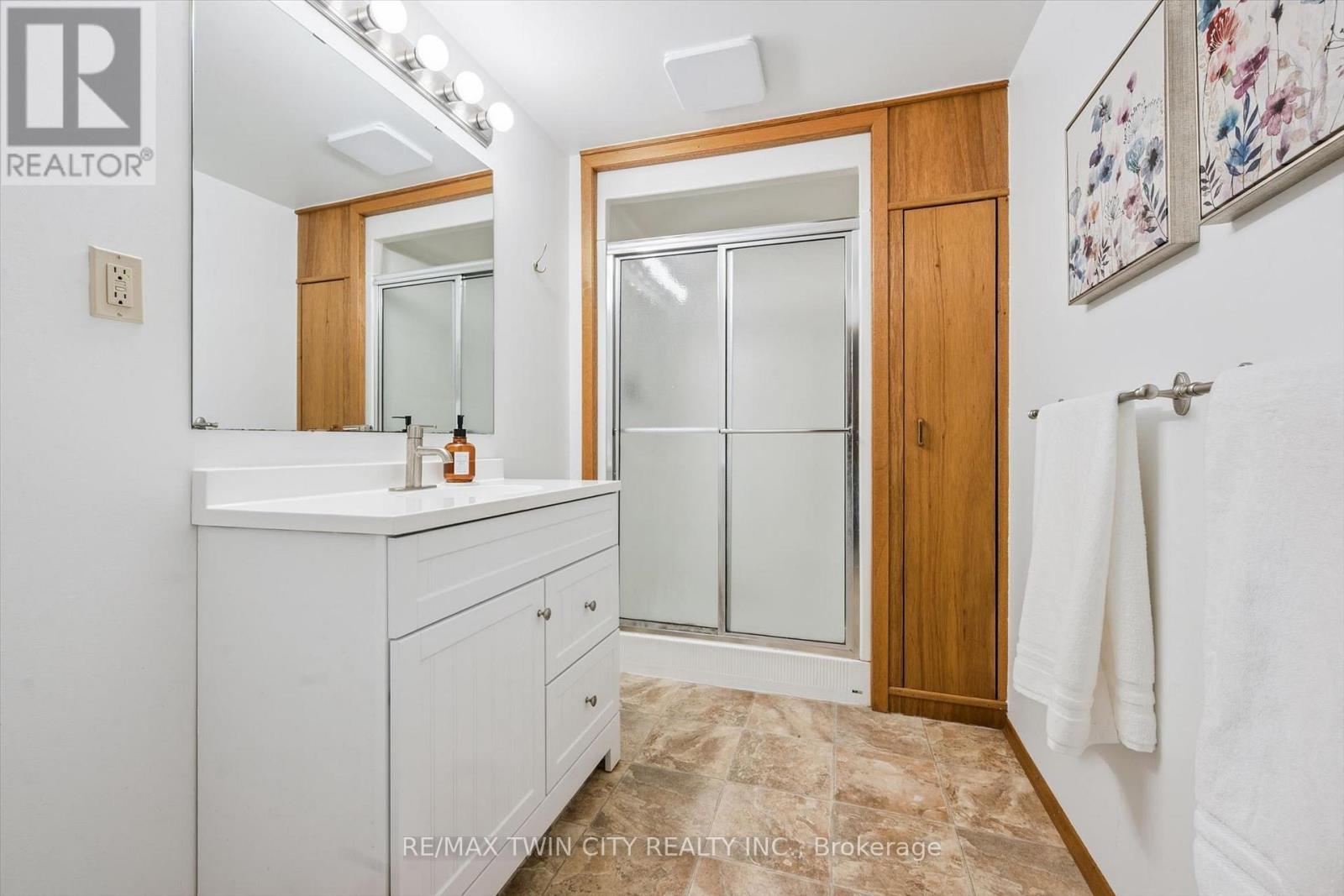 51 Cayley Court, Kitchener, Ontario  N2G 4N8 - Photo 28 - X14103452