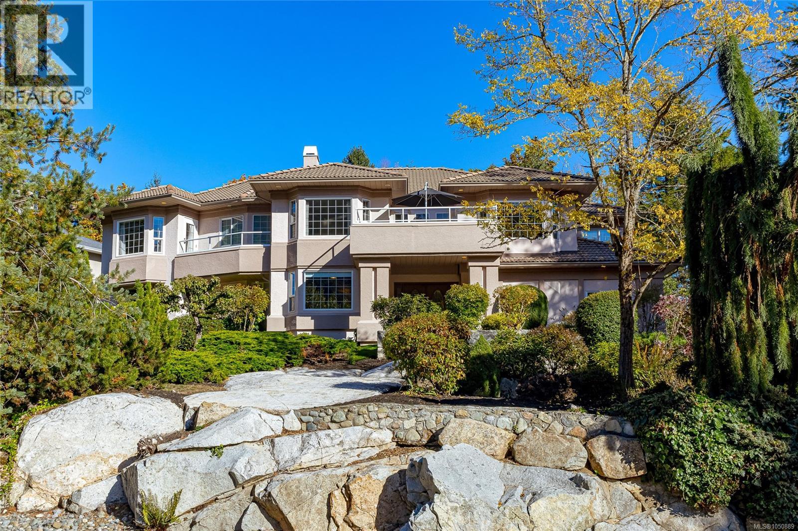 8593 Kingcome Cres