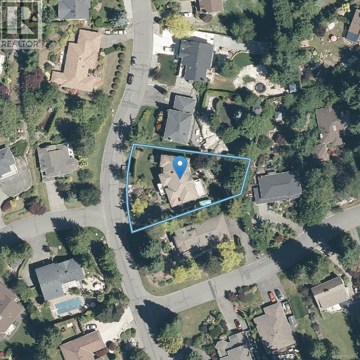 8593 Kingcome Cres