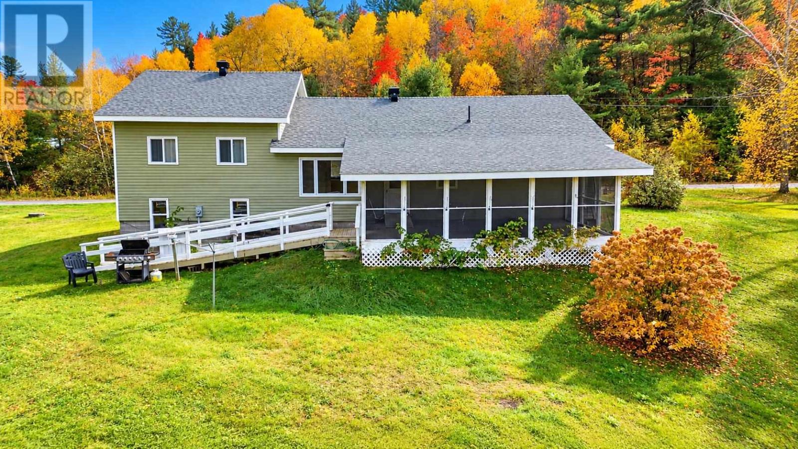1157 Martin Rd, Spragge, Ontario  P0R 1K0 - Photo 32 - SM262915