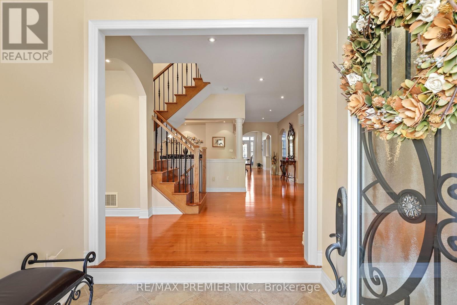 9 Migonette Street, Richmond Hill, Ontario  L4E 4R7 - Photo 6 - N14103514
