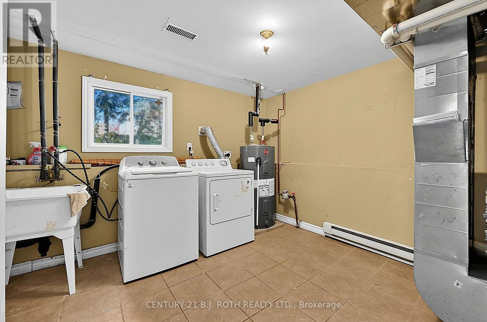 34 Hickling Trail, Barrie, Ontario  L4M 5S4 - Photo 28 - S14103138