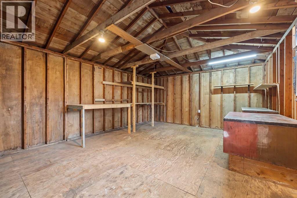 48 Selkirk Drive SW