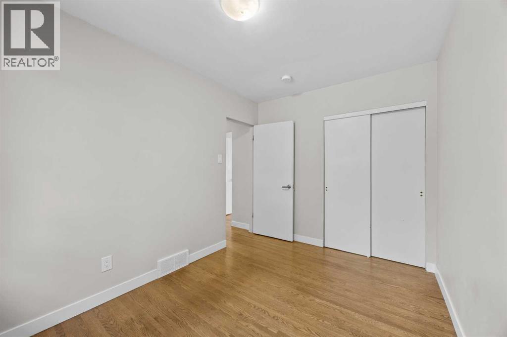 48 Selkirk Drive SW