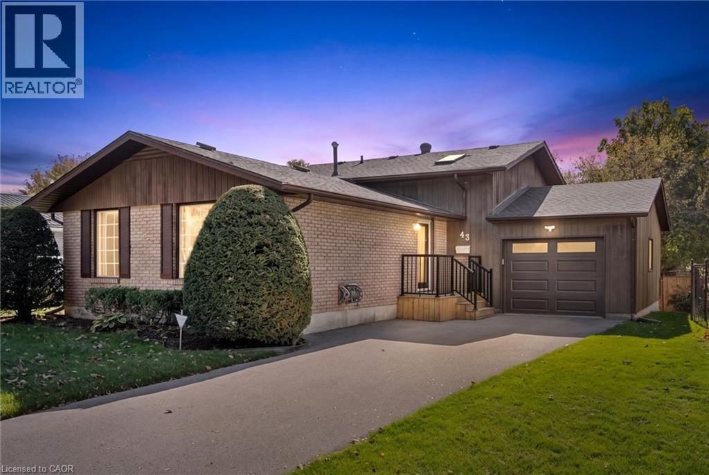 43 LEWIS Crescent, Kitchener, Ontario