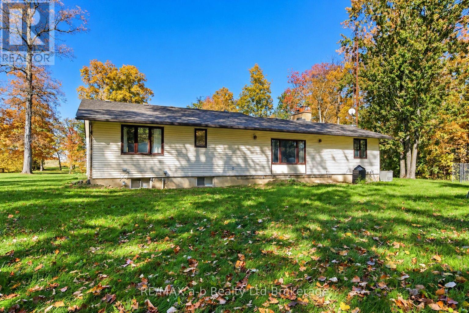 36067 Third Line, Southwold, Ontario  N0L 2G0 - Photo 3 - X14103592