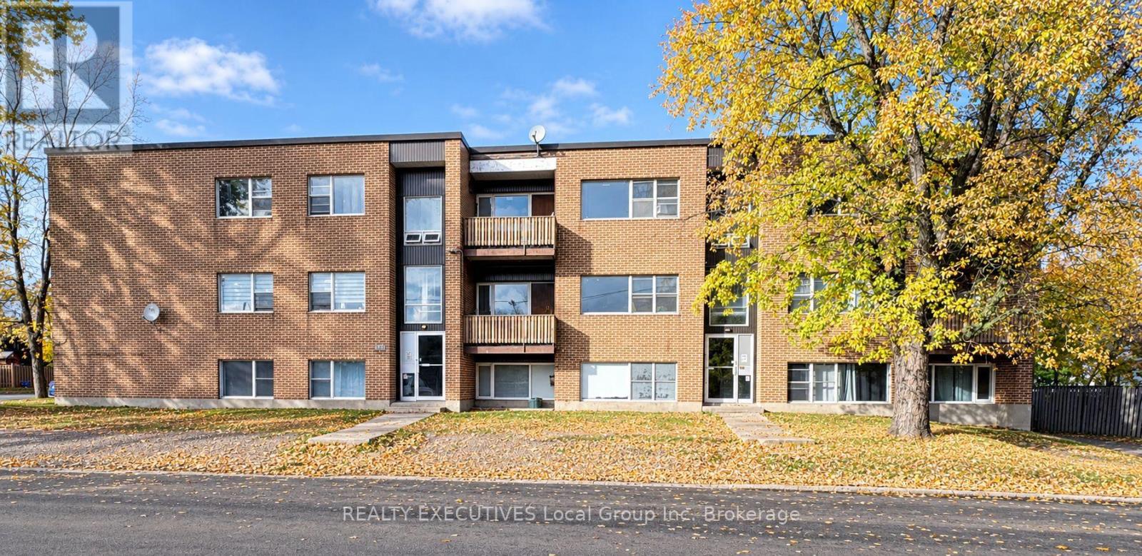 608-618 LORNE AVENUE, north bay (central), Ontario