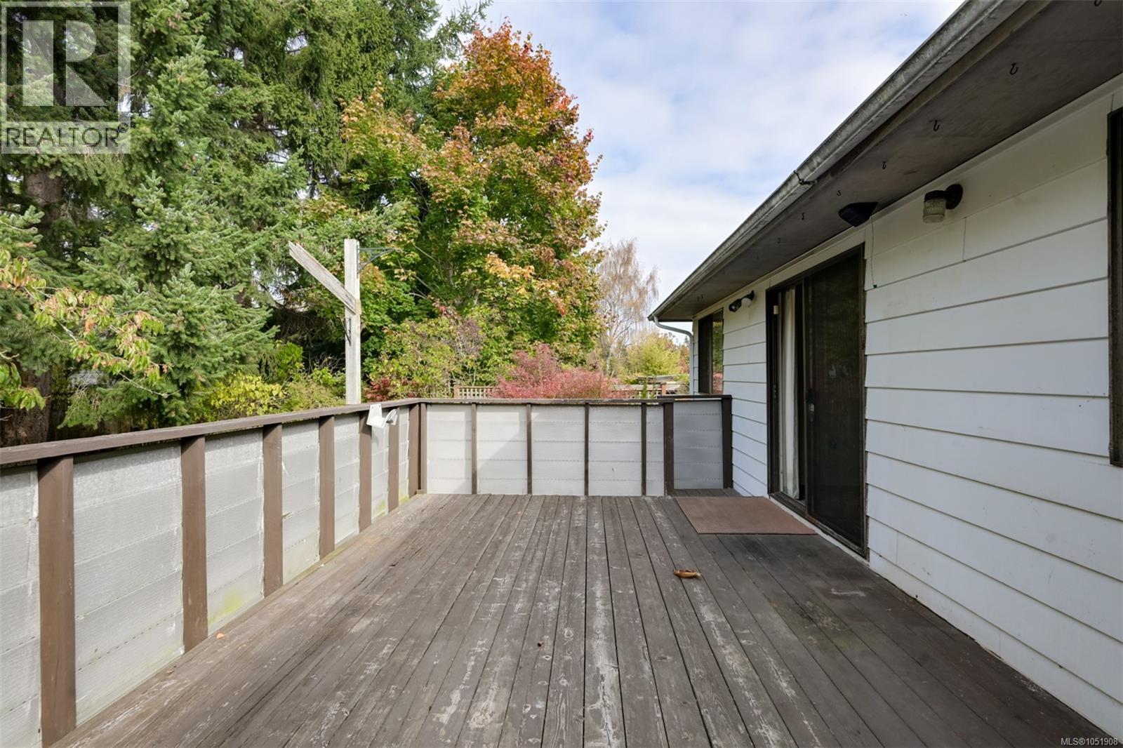 948 Dunsmuir Rd