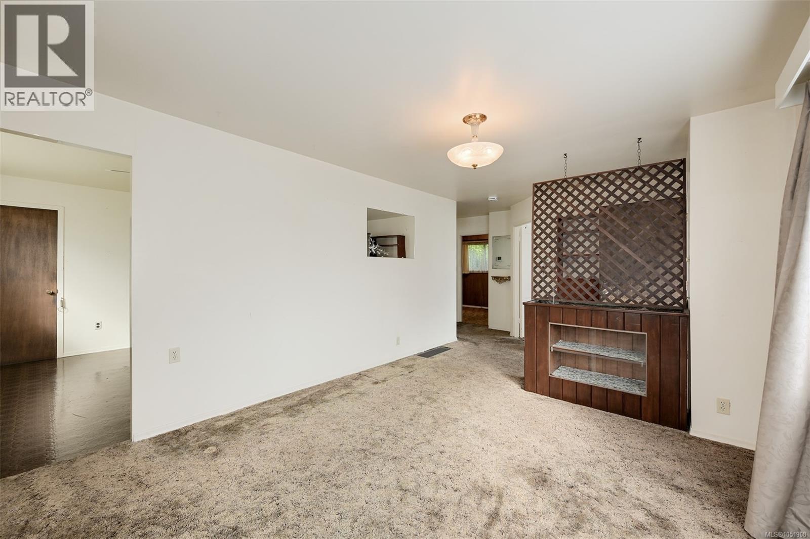 948 Dunsmuir Rd