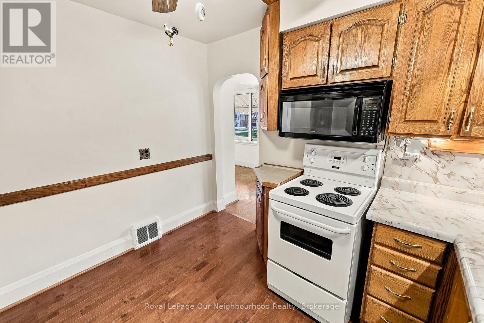 868 Grierson Street, Oshawa, Ontario  L1G 5J9 - Photo 13 - E14103702
