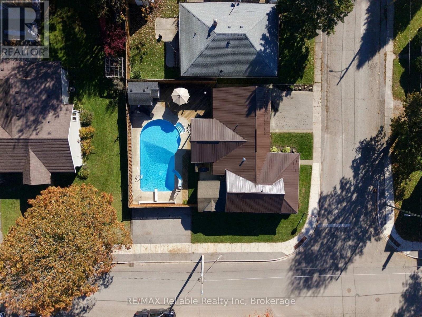 181 Maple Street, Central Huron (Clinton), Ontario  N0M 1L0 - Photo 4 - X14103532