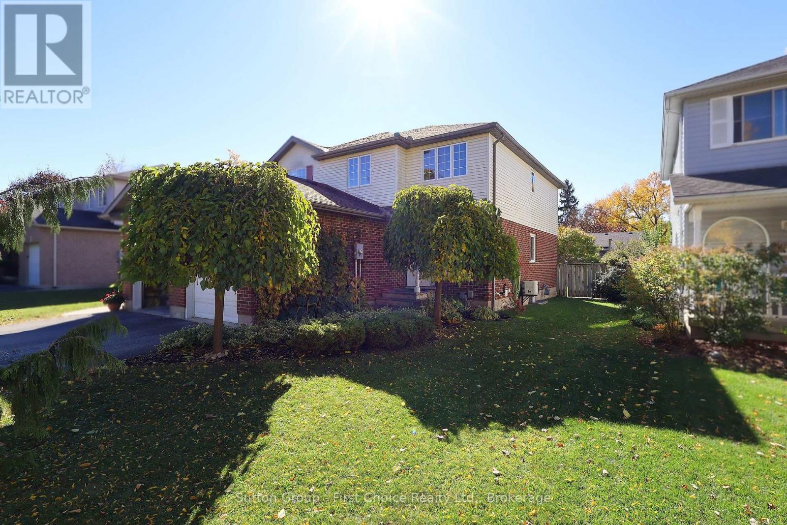 267 Norman Street, Stratford, Ontario  N5A 7Y3 - Photo 2 - X14103620