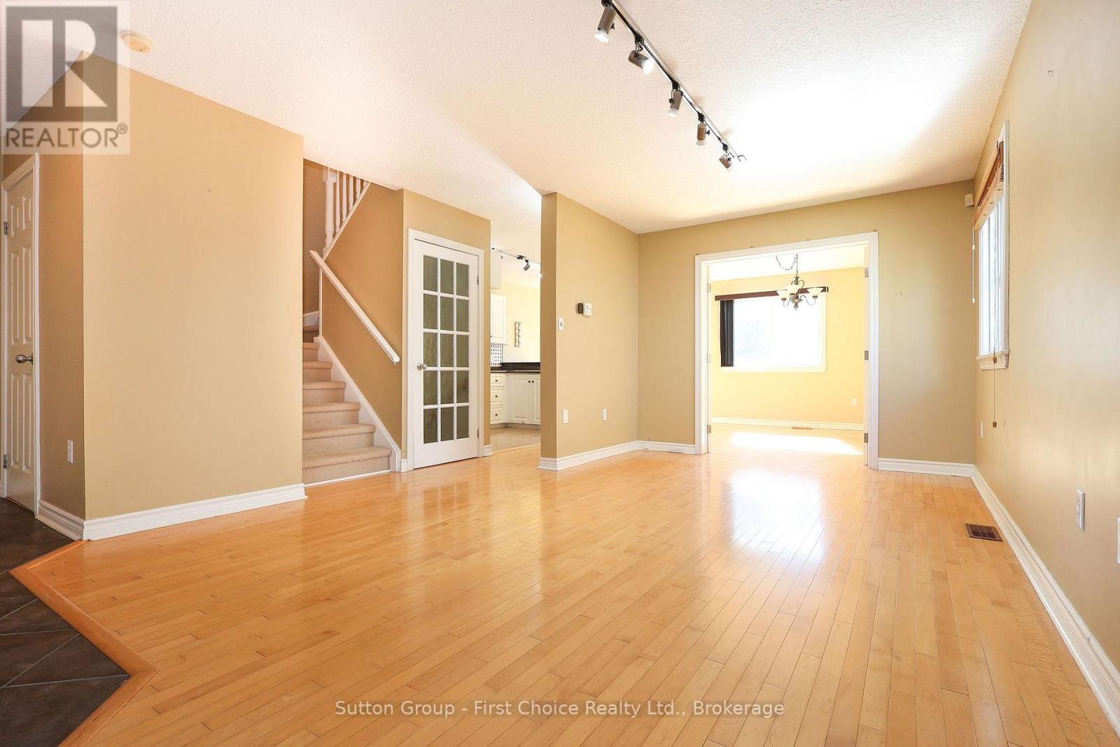 267 Norman Street, Stratford, Ontario  N5A 7Y3 - Photo 6 - X14103620
