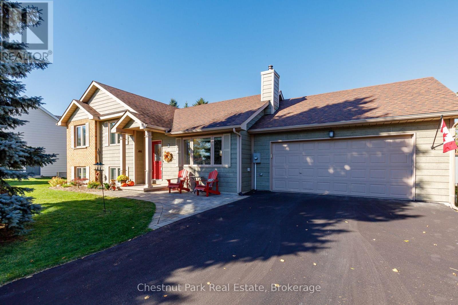2 Wickens Lane, Blue Mountains, Ontario  N0H 2P0 - Photo 3 - X14103752