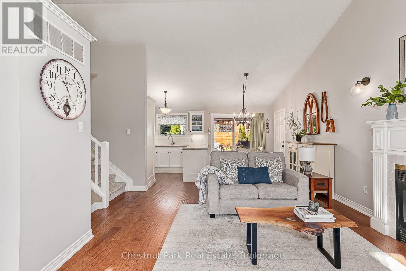 2 Wickens Lane, Blue Mountains, Ontario  N0H 2P0 - Photo 6 - X14103752