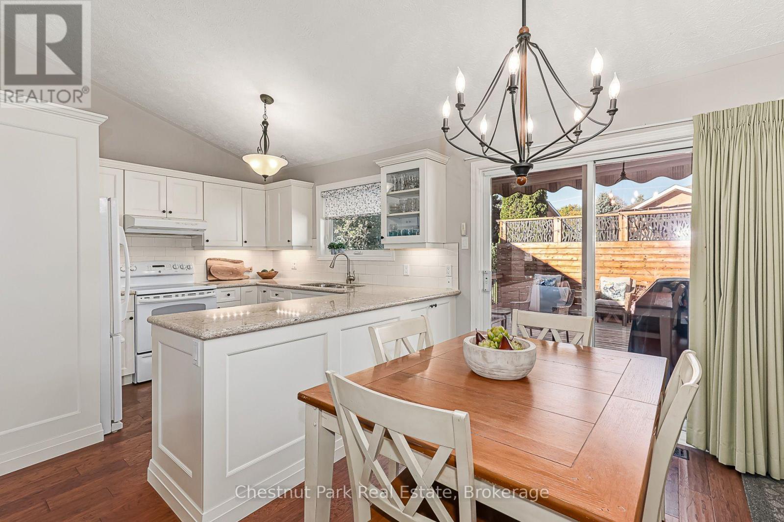 2 Wickens Lane, Blue Mountains, Ontario  N0H 2P0 - Photo 9 - X14103752