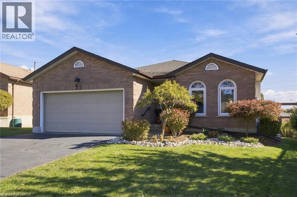 27 Costain Court, Kitchener, Ontario  N2N 3A5 - Photo 1 - 40871247