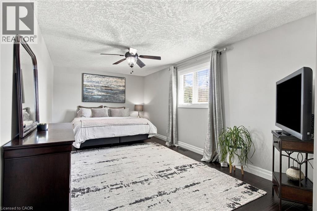27 Costain Court, Kitchener, Ontario  N2N 3A5 - Photo 18 - 40871247