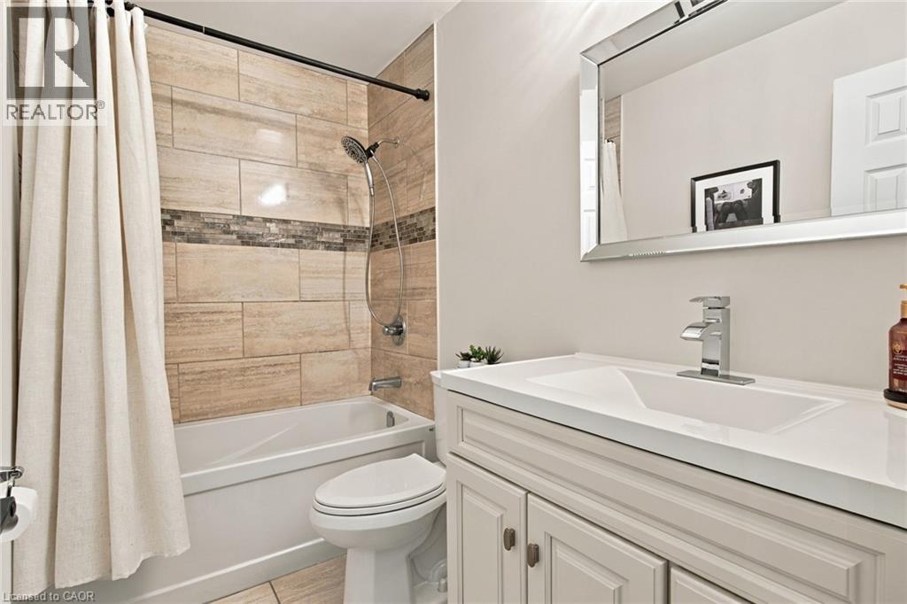 27 Costain Court, Kitchener, Ontario  N2N 3A5 - Photo 26 - 40871247