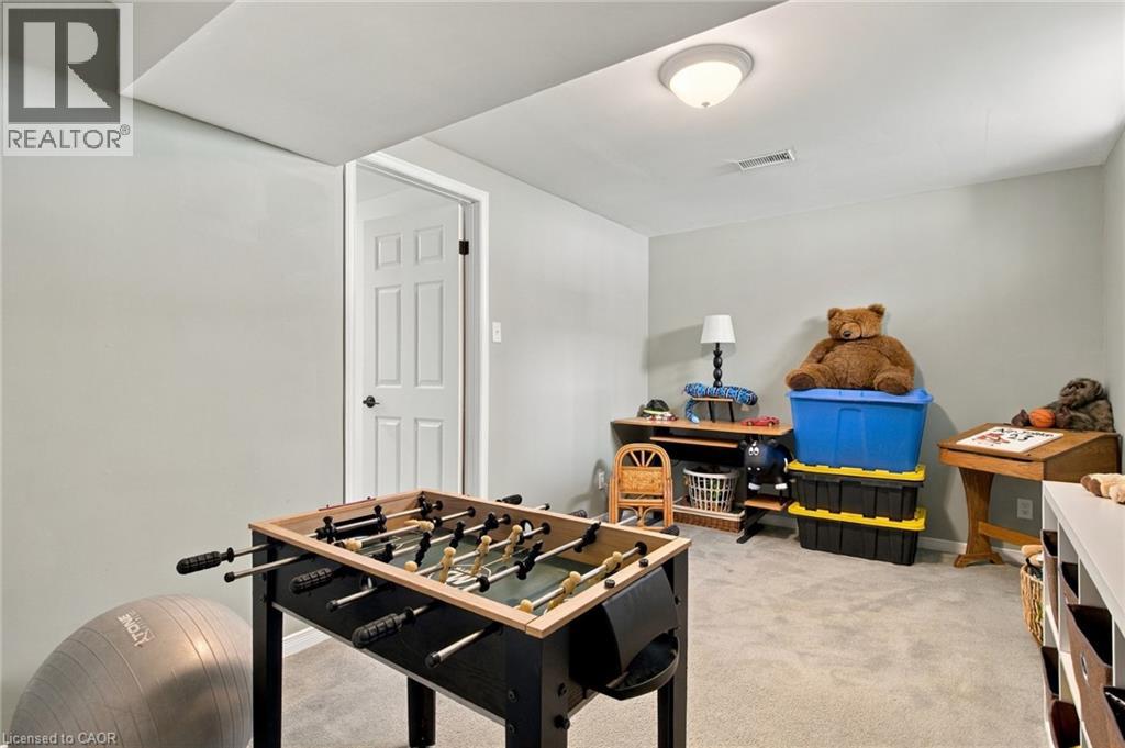 27 Costain Court, Kitchener, Ontario  N2N 3A5 - Photo 35 - 40871247