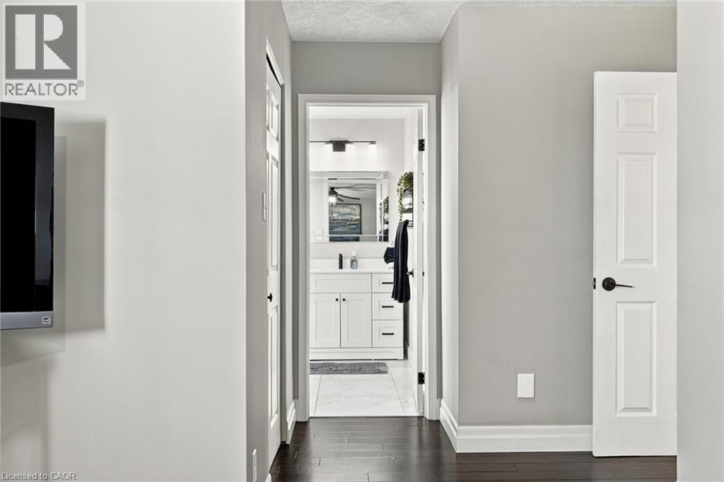27 Costain Court, Kitchener, Ontario  N2N 3A5 - Photo 36 - 40871247