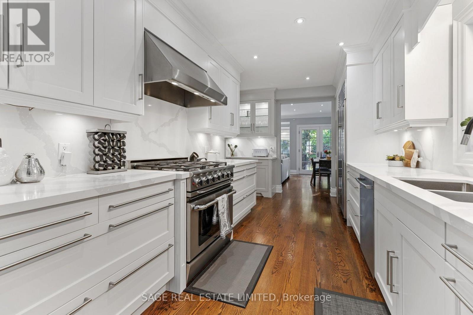 133 Glengrove Avenue W, Toronto, Ontario  M4R 1P1 - Photo 12 - C14103706