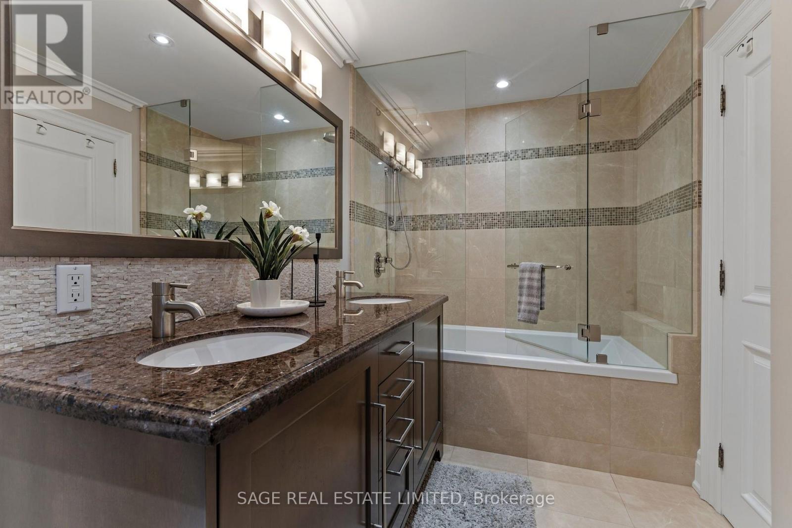 133 Glengrove Avenue W, Toronto, Ontario  M4R 1P1 - Photo 27 - C14103706