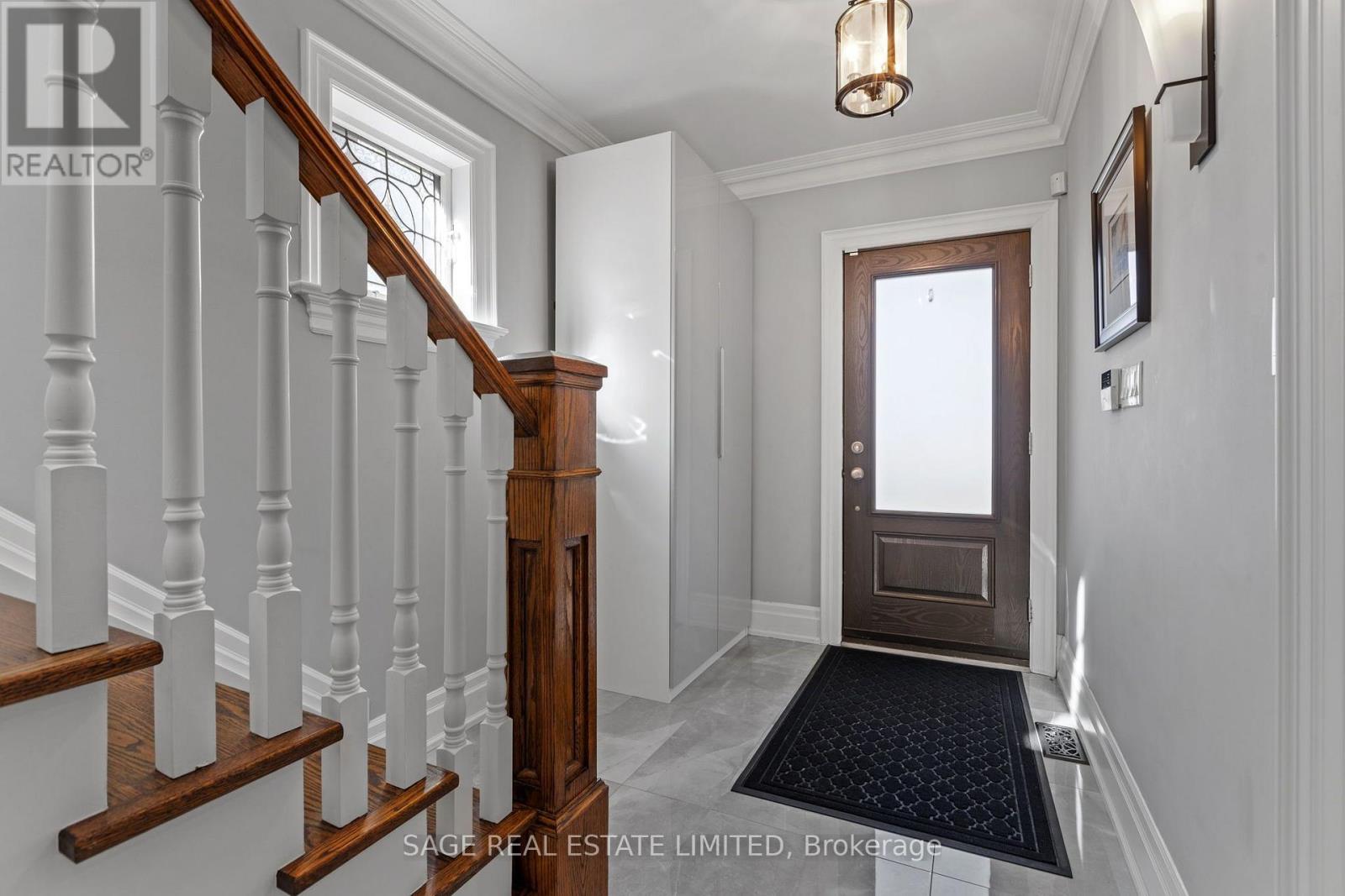 133 Glengrove Avenue W, Toronto, Ontario  M4R 1P1 - Photo 3 - C14103706