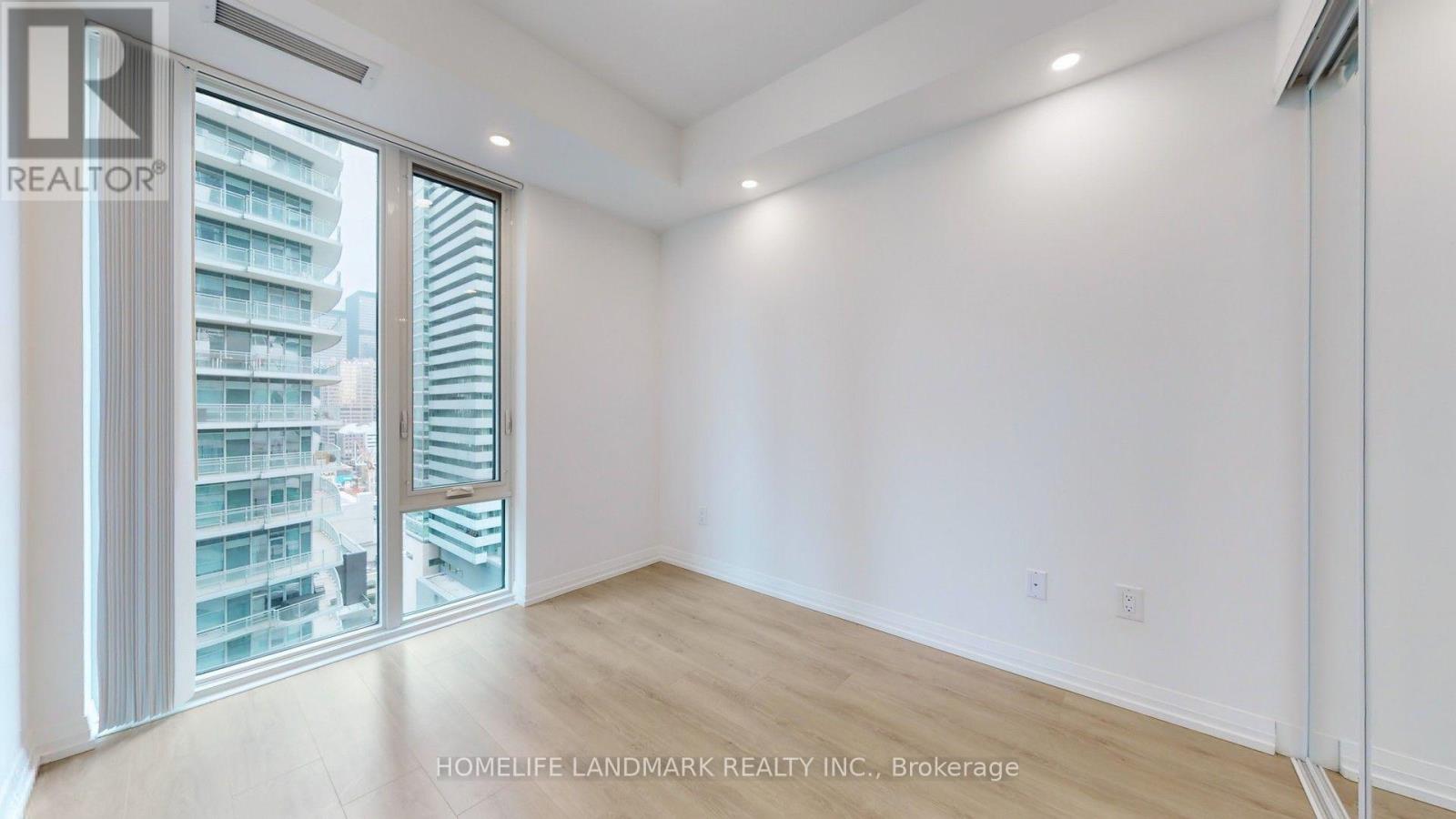 2207 - 8 Widmer Street, Toronto (Waterfront Communities), Ontario  M5V 0W6 - Photo 11 - C14103718