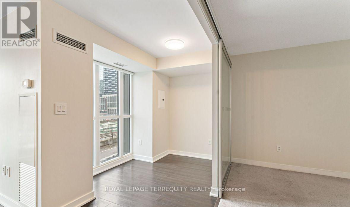 321 - 151 Dan Leckie Way, Toronto (Waterfront Communities), Ontario  M5V 4B2 - Photo 2 - C14103750