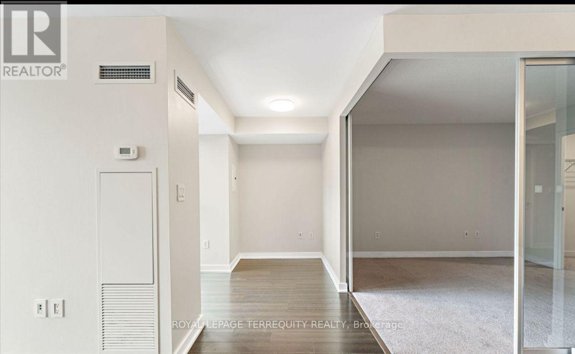 321 - 151 DAN LECKIE WAY