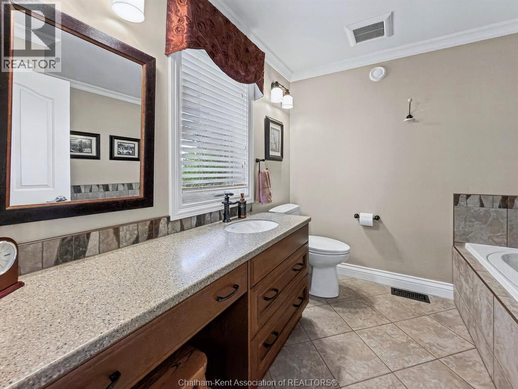 4 Mckee Road, Wallaceburg, Ontario  N8A 5G3 - Photo 19 - 26025427
