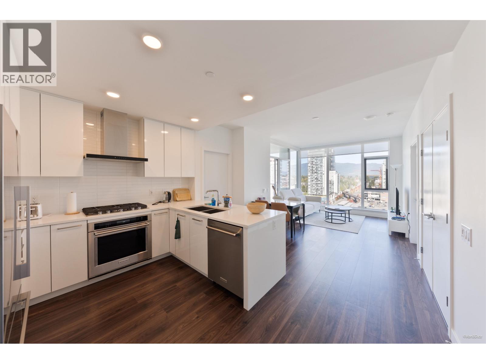 1702 518 CLARKE ROAD, Coquitlam, British Columbia