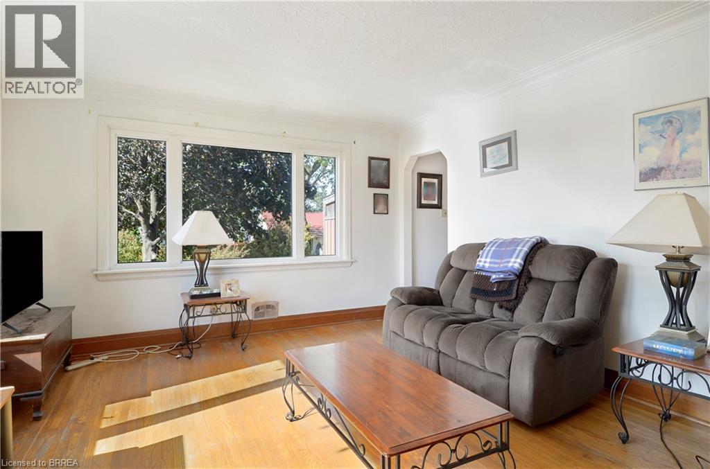 66 Walter Avenue N, Hamilton, Ontario  L8H 5P7 - Photo 10 - 40870860