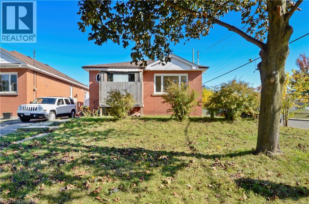 66 WALTER Avenue N, Hamilton, Ontario