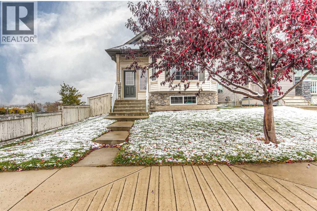 241 Morningside Gardens SW, Airdrie, Alberta  T4B 0K3 - Photo 2 - A2351753
