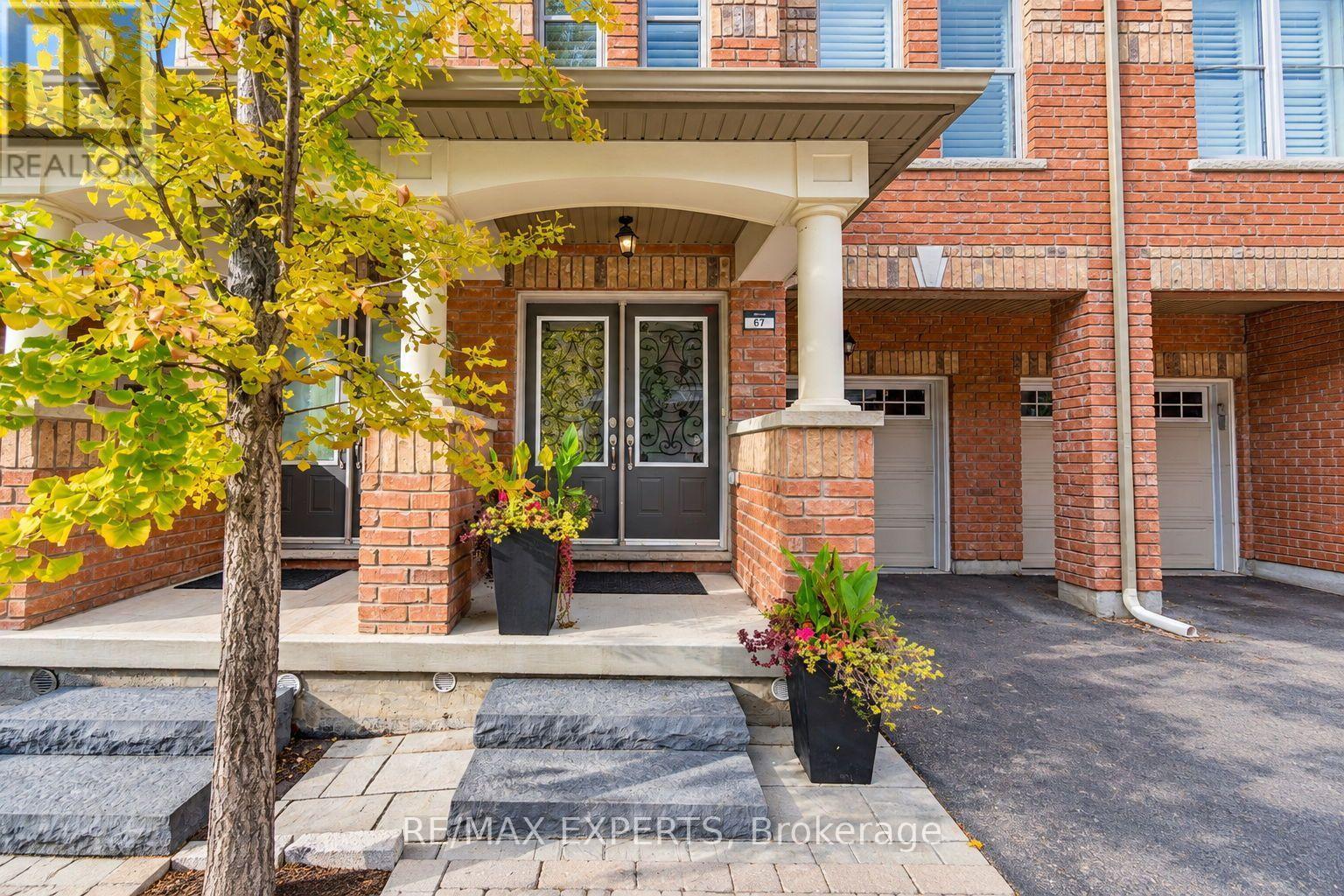 67 City Park Circle, Vaughan, Ontario  L4L 0H2 - Photo 3 - N14103760