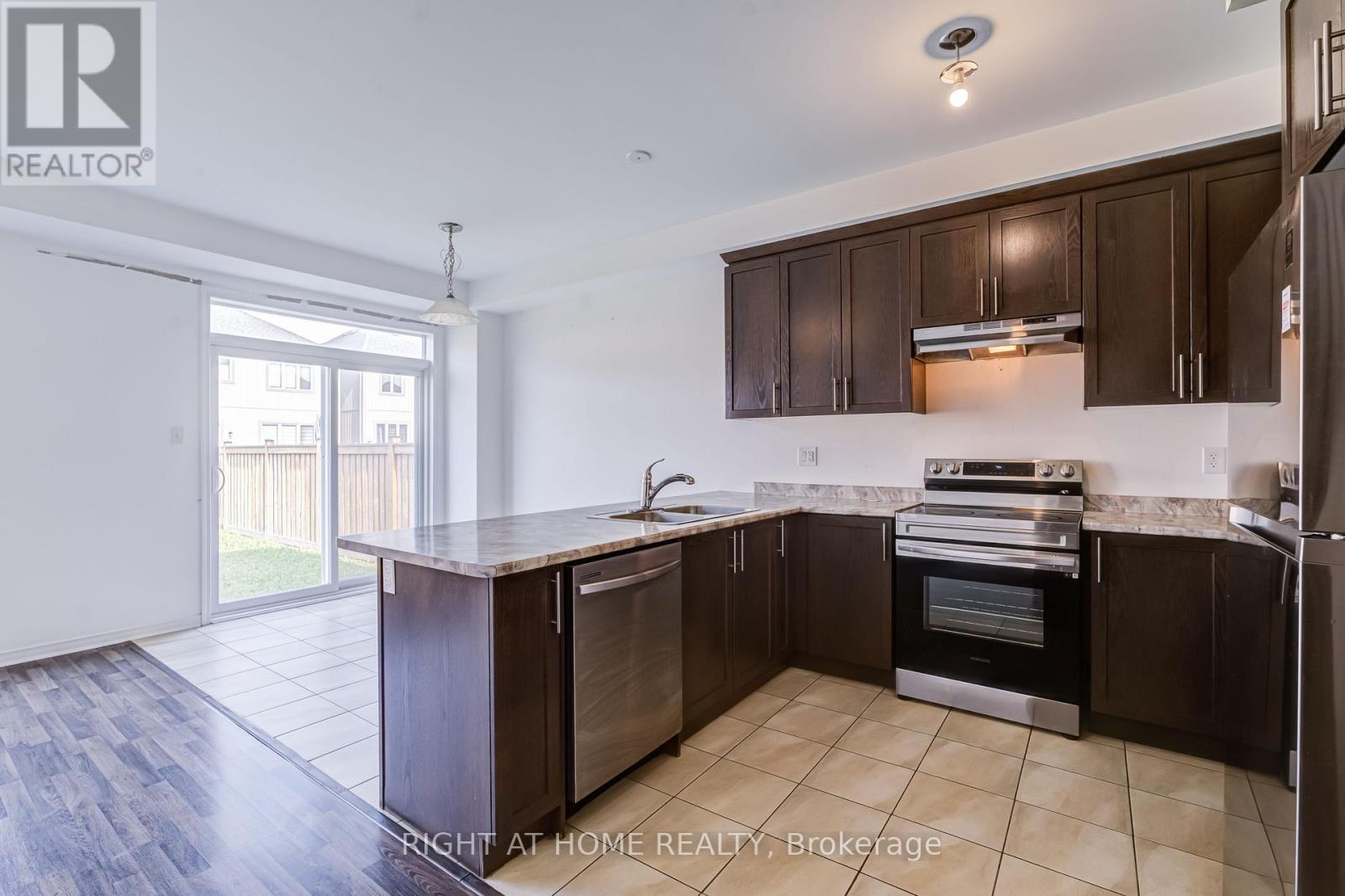 9 Bailey Street, Collingwood, Ontario  L9Y 3Y7 - Photo 16 - S14103630