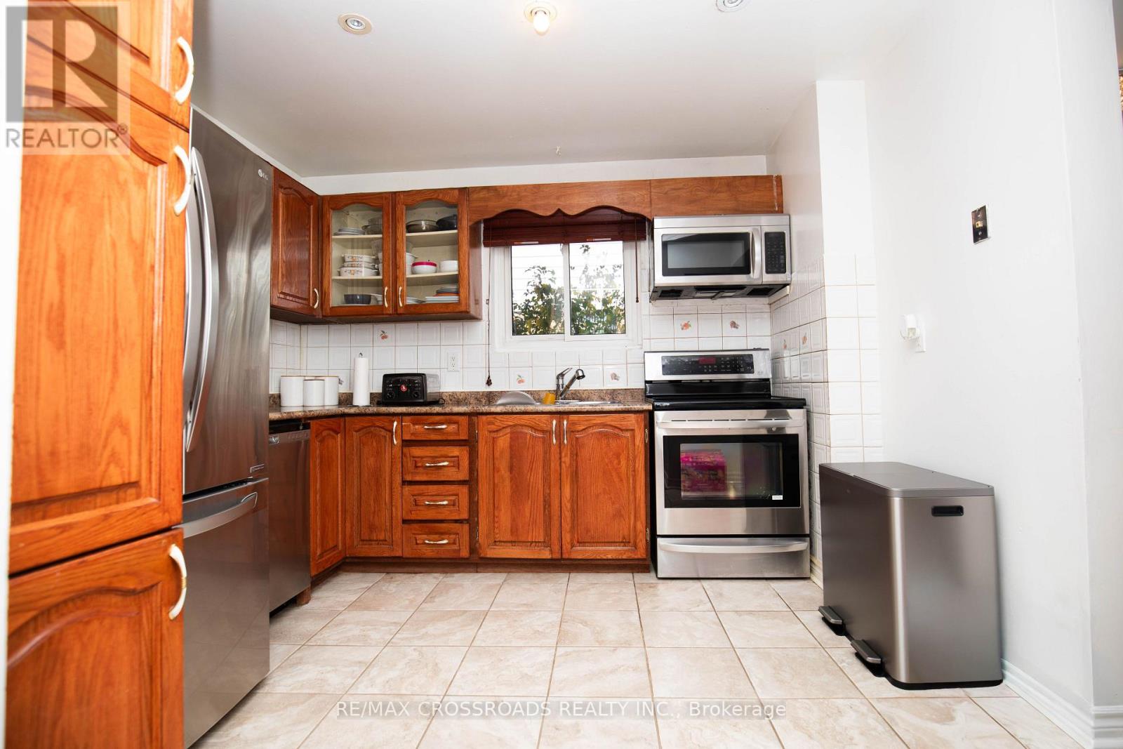 23 - 10 Bur Oak Way, Toronto, Ontario  M3L 2G4 - Photo 5 - W14103598