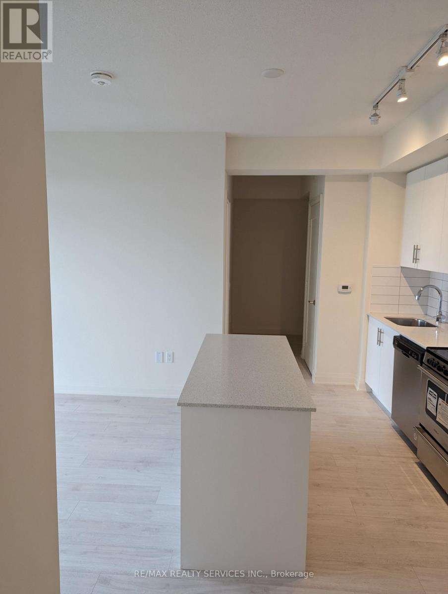 516 - 509 Dundas Street W, Oakville, Ontario  L6M 5P4 - Photo 3 - W14103626