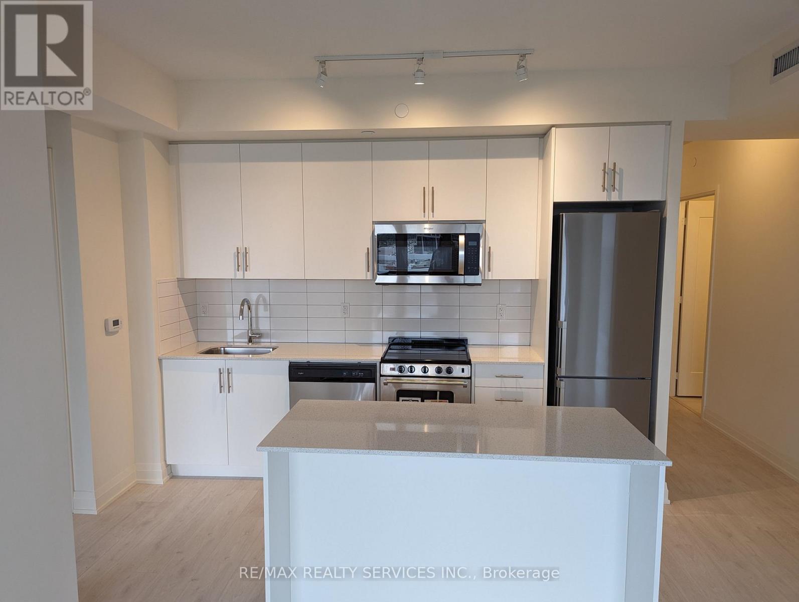 516 - 509 Dundas Street W, Oakville, Ontario  L6M 5P4 - Photo 4 - W14103626