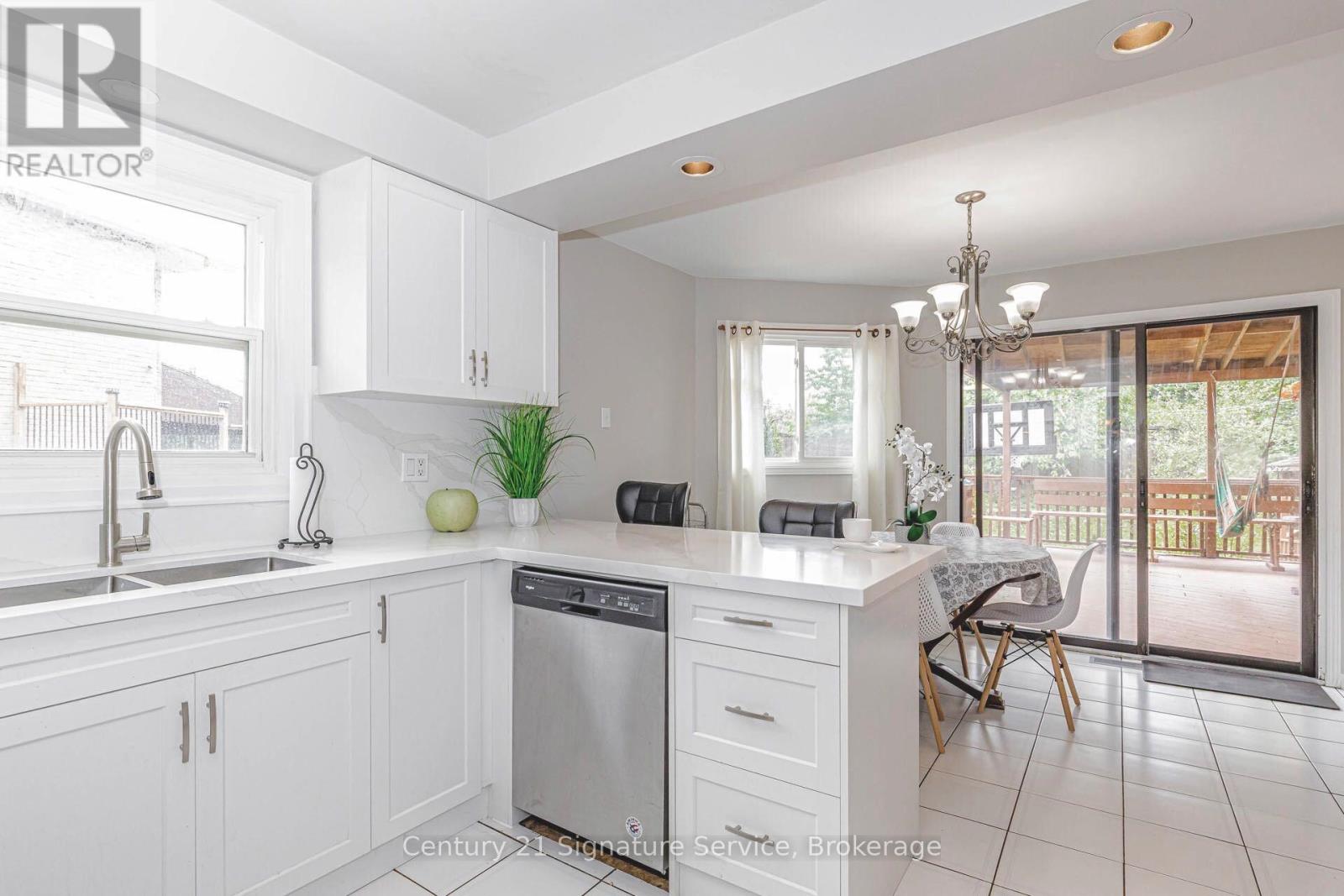 22 Merganser Crescent, Brampton, Ontario  L6W 4E8 - Photo 21 - W14103656