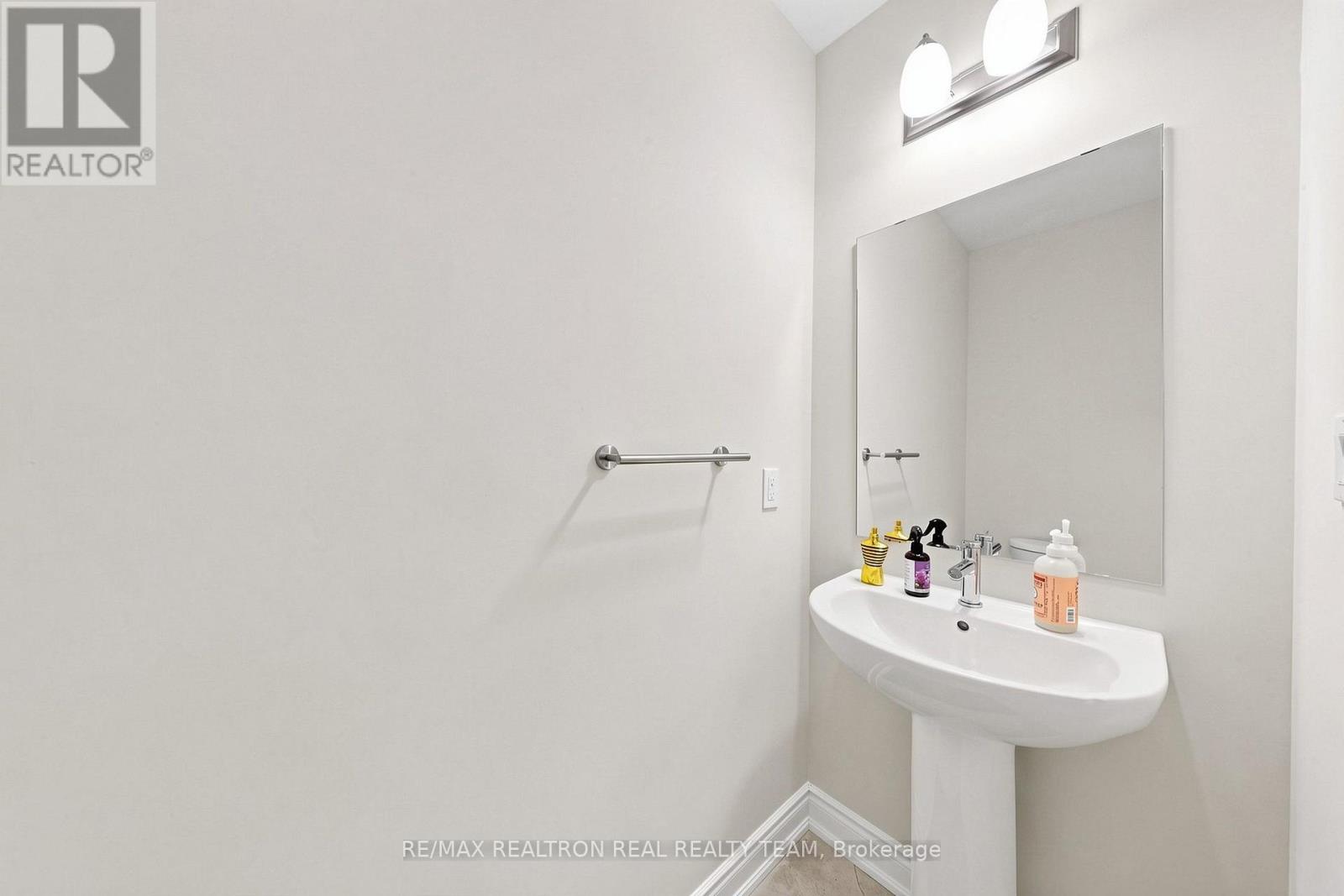 1284 Dempster Lane, Oakville, Ontario  L6H 7Y7 - Photo 20 - W14103690