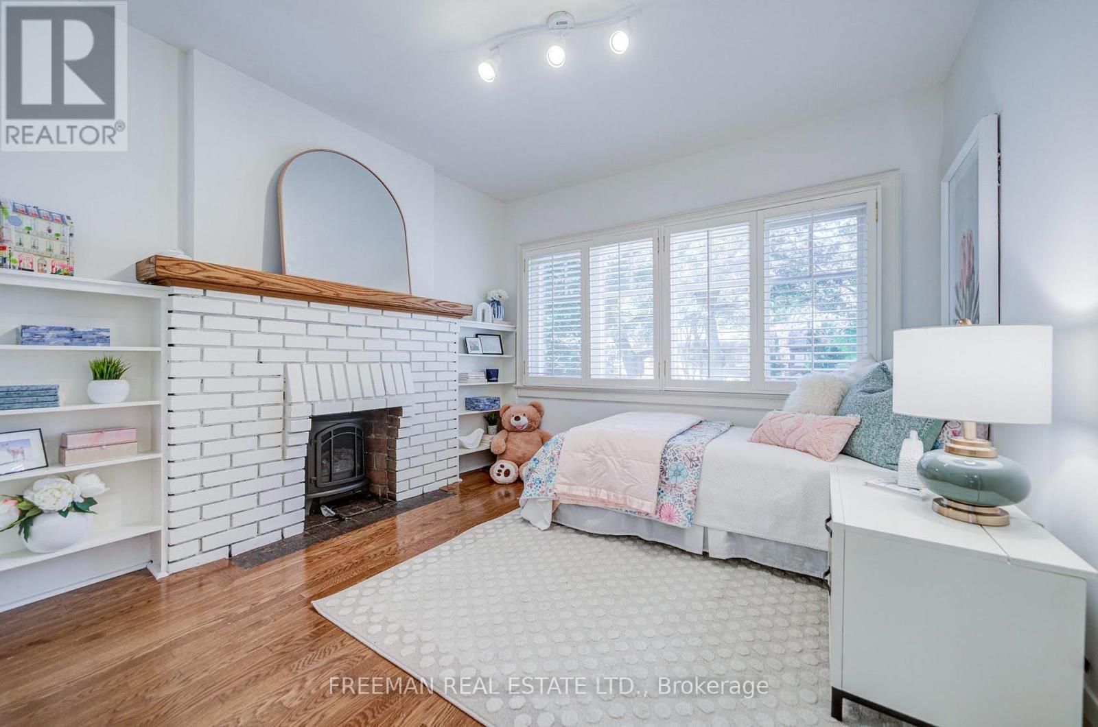 378 Durie Street, Toronto, Ontario  M6S 3G4 - Photo 21 - W14103716